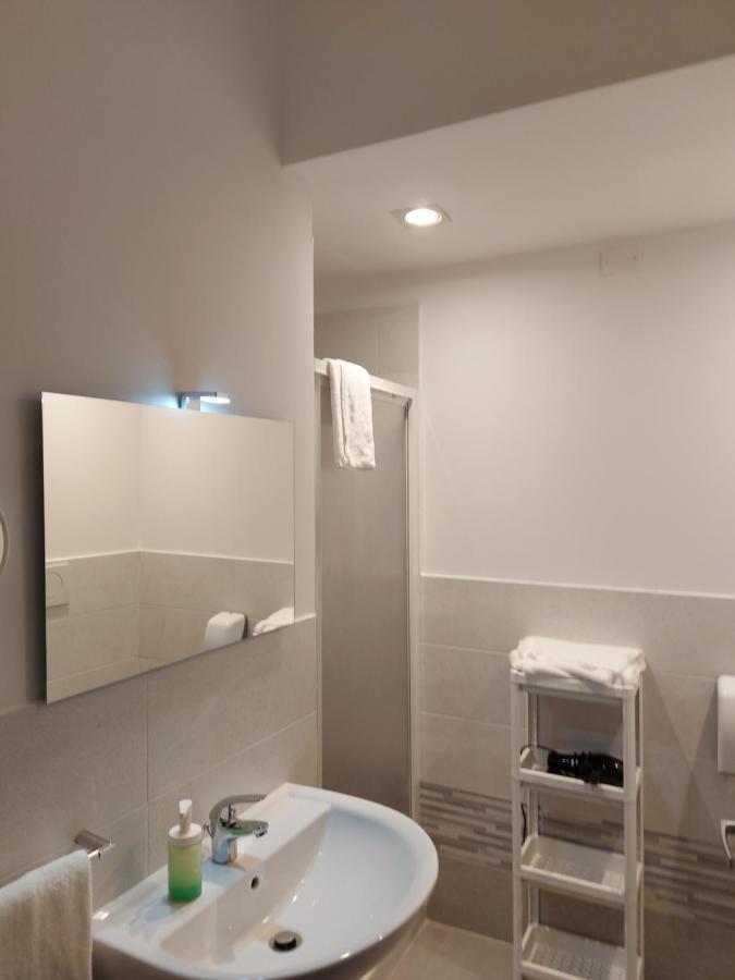 Fare Bnb - Room Del Parco Reggio nell'Emilia Exterior foto