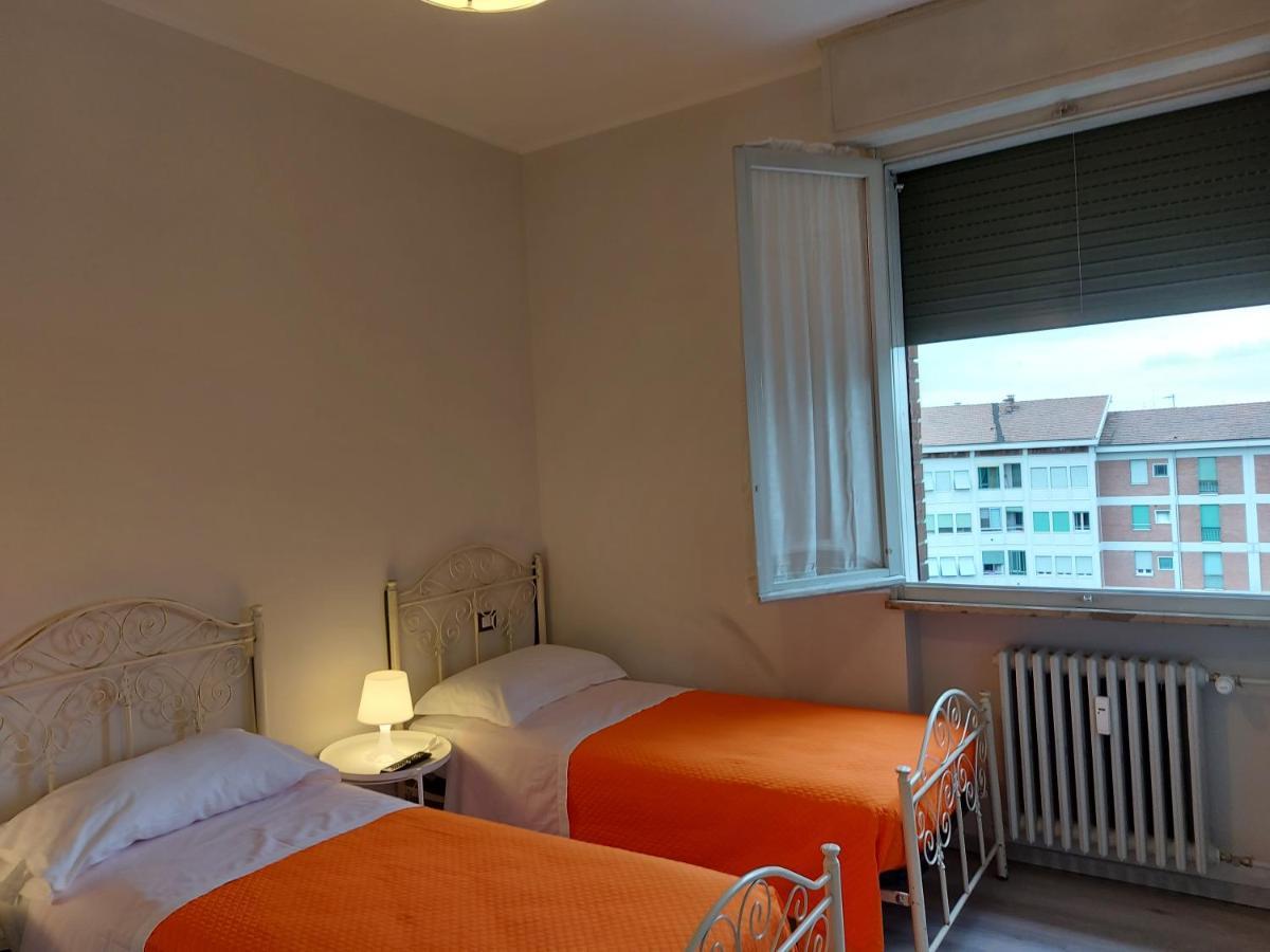Fare Bnb - Room Del Parco Reggio nell'Emilia Exterior foto