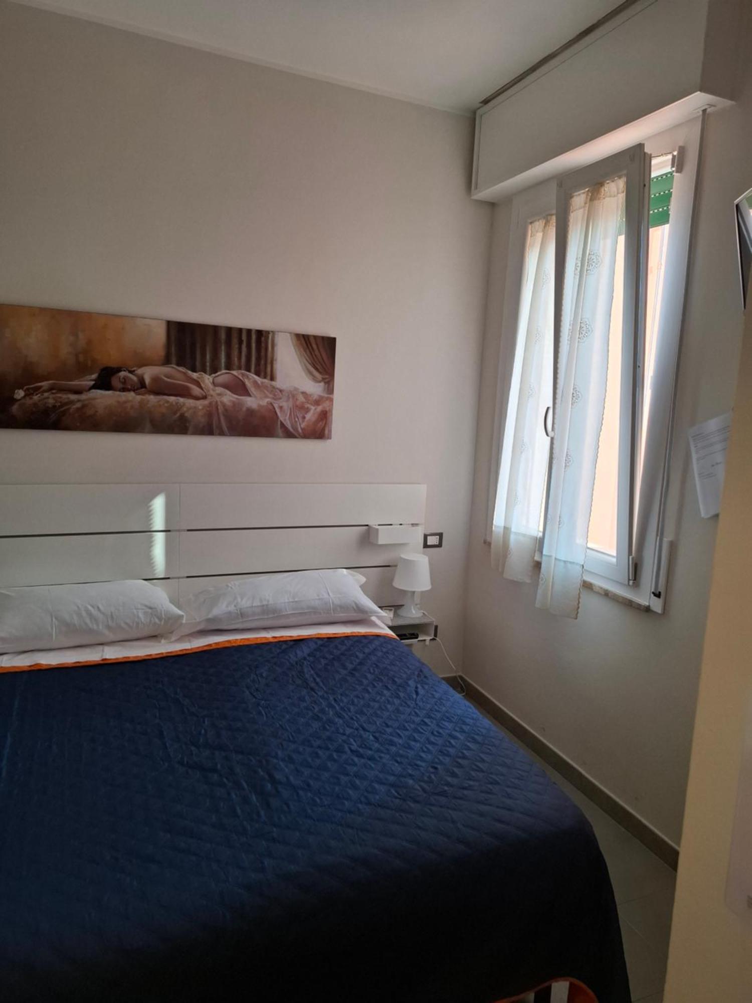 Fare Bnb - Room Del Parco Reggio nell'Emilia Exterior foto
